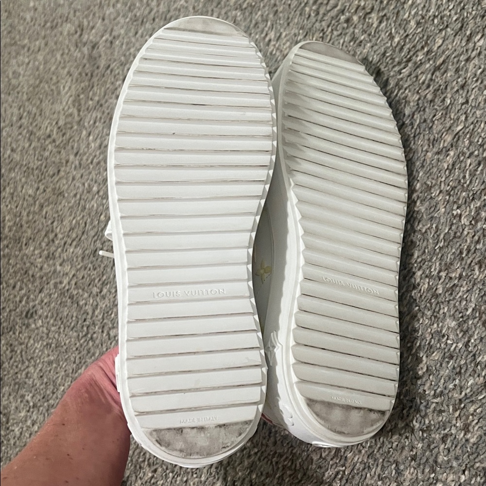 Louis Vuitton sneakers. 7 - Picture 10 of 10